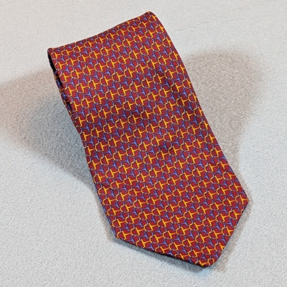 Brooks Brothers Makers Tie Burgundy Gold Blue Chain Link Pattern